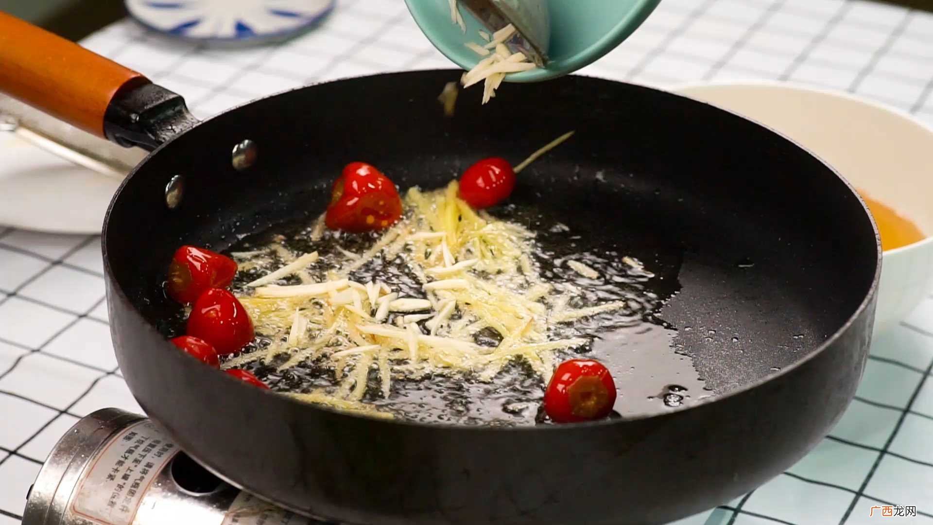 清炒豇豆怎么做好吃 清炒豇豆的做法