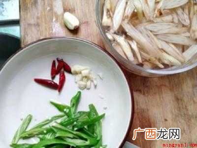 新鲜藕带怎么做好吃的具体操作步骤 新鲜藕带怎么做好吃