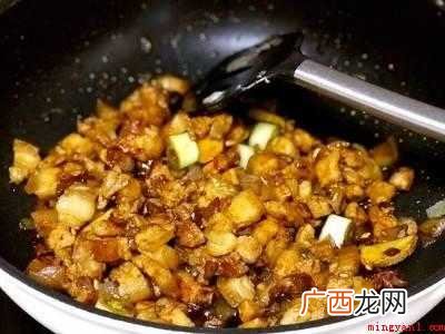 卤肉怎么上色又红又亮的具体操作步骤 卤肉怎么上色又红又亮