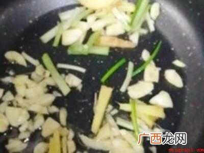 鸡肠怎么做好吃又简单的具体操作步骤 鸡肠怎么做好吃又简单