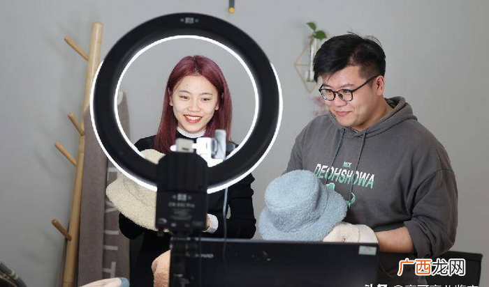 普通人开直播能赚钱吗 为什么普通人直播挣不了钱