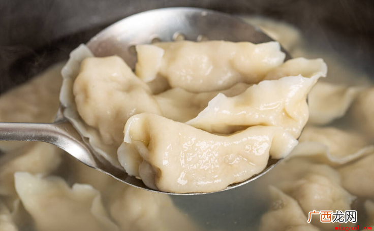 饺子煮多久才熟 要看怎么个煮法 饺子煮多久才熟