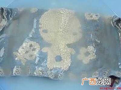毛巾油腻用怎样的方法才能洗干净