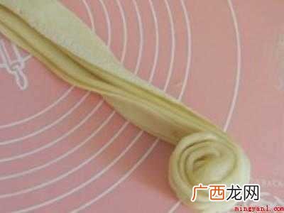 草帽饼和面步骤和做法的具体操作步骤 草帽饼和面步骤和做法