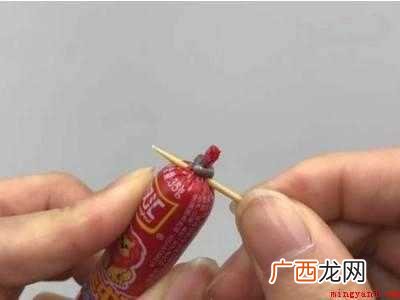 香肠怎么打开小妙招的具体操作步骤 香肠怎么打开小妙招
