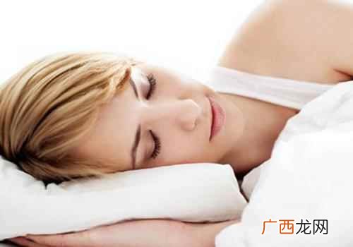 剖腹产平躺好还是侧躺好 剖腹产后平躺好还是侧躺好