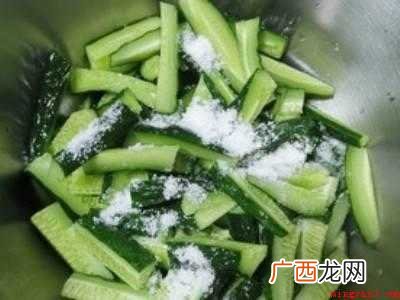 怎样做酱黄瓜又脆又好吃的具体操作步骤 怎样做酱黄瓜又脆又好吃
