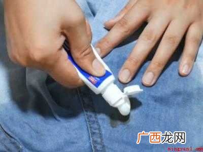 血怎么能洗干净的具体操作步骤 血怎么能洗干净