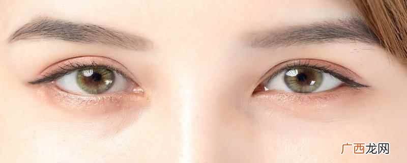 眼皮抽搐是怎么回事 眼皮抽搐是怎么回事儿