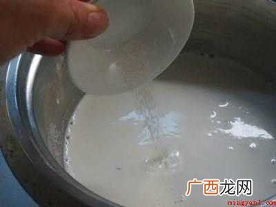 生杏仁怎么吃的具体操作步骤 生杏仁怎么吃
