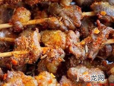 烤羊肉串技巧的具体操作步骤 烤羊肉串技巧
