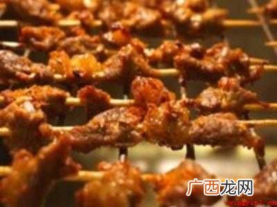 烤羊肉串技巧的具体操作步骤 烤羊肉串技巧