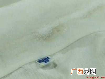 顽固汗渍发黄怎么洗掉的具体操作步骤 顽固汗渍发黄怎么洗掉
