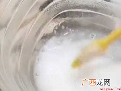帆布鞋发霉黑点怎洗掉的具体操作步骤 帆布鞋发霉黑点怎洗掉