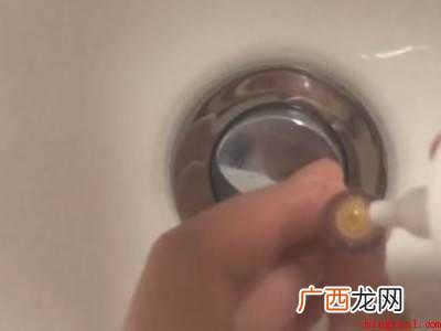 隐形眼镜没有护理液怎么保存一晚上