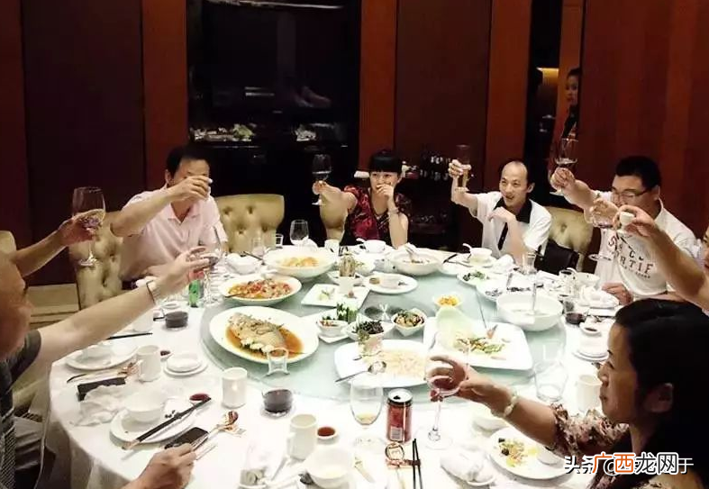 这3种白酒最好不要带上桌 酒局应该注意什么
