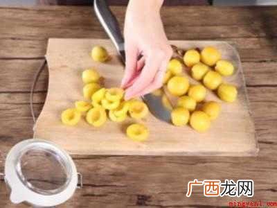 酿制杏子酒的具体操作步骤 杏子酒的酿制方法