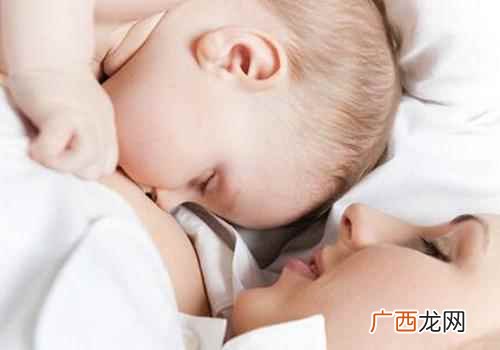 让宝宝多吸想要奶水分泌的多一些 产妇奶水不足怎么办