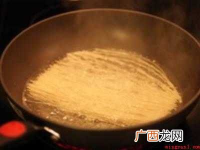 怎么煮面条才好吃又简单的具体操作步骤 怎么煮面条才好吃又简单