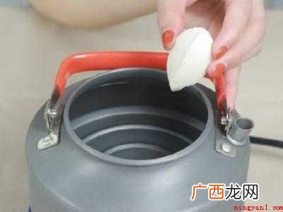 白色裤子被染色了怎么去除