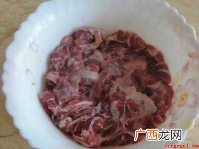 雪花牛肉怎么做好吃共有五步 雪花牛肉怎么做好吃