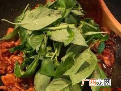鸡怎么炒好吃又简单家常的具体操作步骤 鸡怎么炒好吃又简单家常的