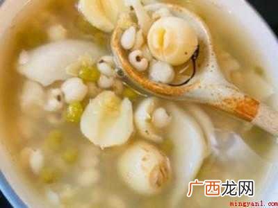 莲子可做清心莲子百合绿豆汤 莲子做成的食物