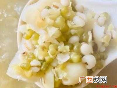 莲子可做清心莲子百合绿豆汤 莲子做成的食物