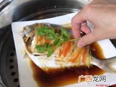 银鲳鱼怎么做好吃的具体操作步骤 银鲳鱼怎么做好吃