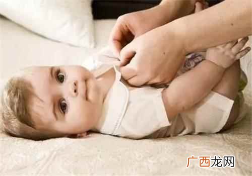 刚出生的婴儿怎么护理视频教程 刚出生的婴儿怎么护理
