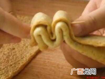 鱼饼的做法的具体操作步骤 鱼饼的做法