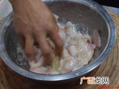 酸菜鱼怎么做才能又嫩又滑