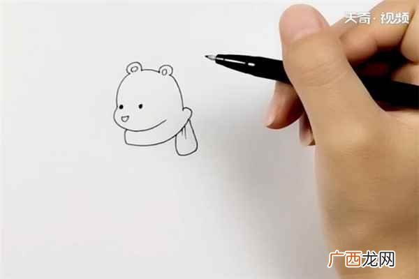 先画北极熊的脑袋和耳朵 北极熊简笔画