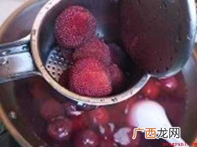 杨梅汁怎么煮的具体操作步骤 杨梅汁怎么煮