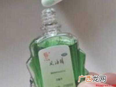 玻璃门上贴的广告纸胶怎么去掉