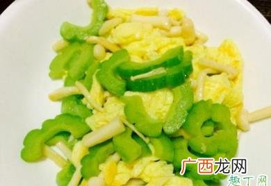 鸡蛋炒苦瓜24小时后还能吃吗 鸡蛋炒苦瓜吃了会中毒吗