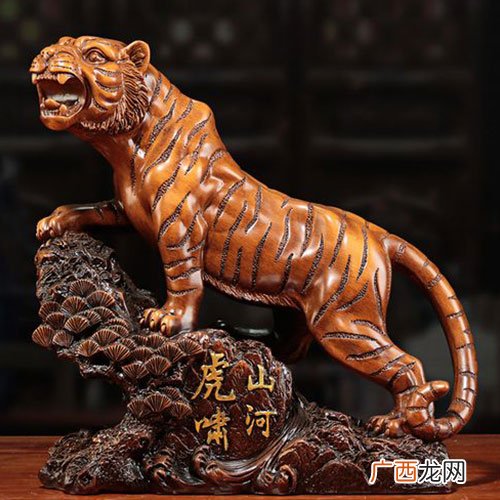 老虎工艺品摆门口玄关处好 老虎摆件摆家里什么位置好