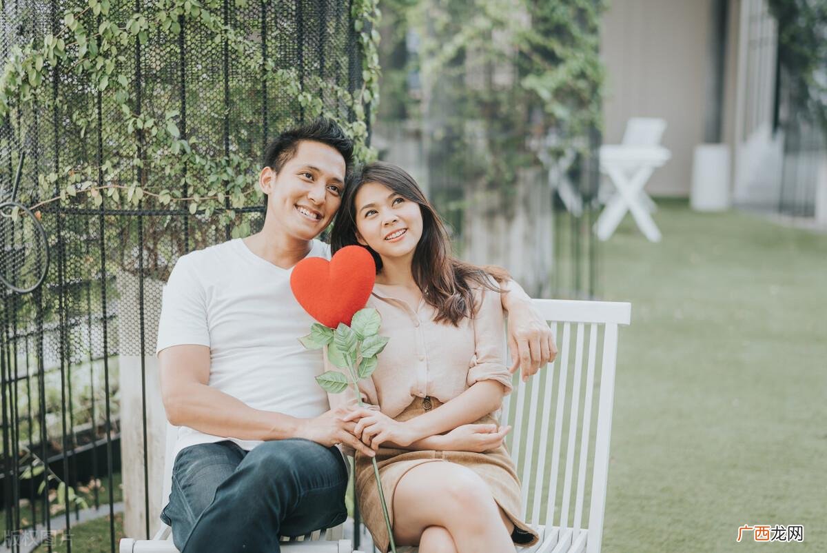 女人问在干嘛男人这样回答显得情商高 在干嘛怎么说情商高