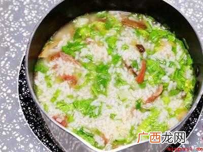 奶锅怎么用共有4步,奶锅可以做鲜虾咸粥、寿喜锅、红糖鸡蛋