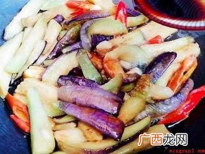 茄子炒辣椒怎么做的具体操作步骤 茄子炒辣椒怎么做