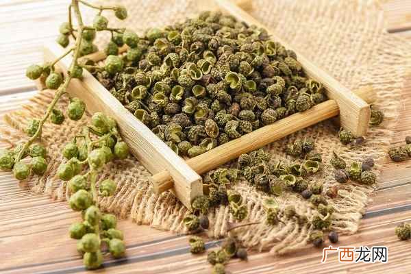 花椒水泡脚的功效与作用怎么泡 花椒水泡脚的功效与作用