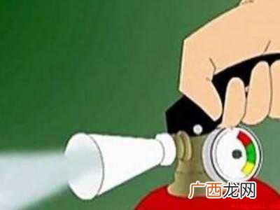 如何使用干粉灭火器四个步骤