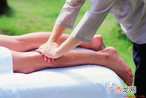 全套过水是粤语方言,意思是全套的就给钱 全套过水是什么意思
