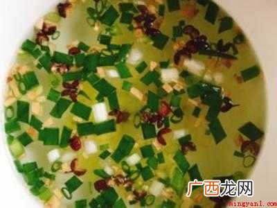 云吞馅放什么又弹又脆的具体操作步骤 云吞馅放什么又弹又脆
