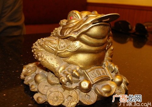 金蟾摆放朝向最佳方位 金蟾摆放位置和方向