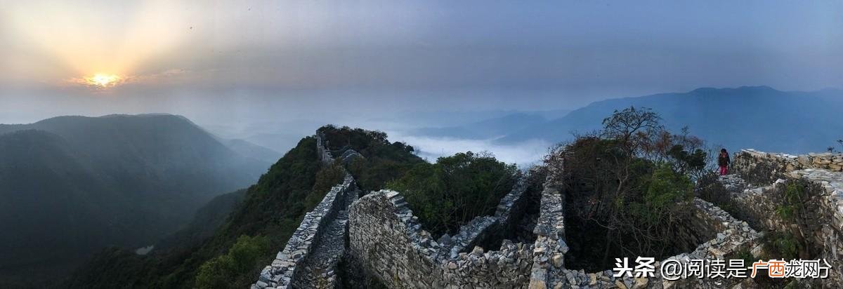 渡荆门送别表达了作者李白怎样的情感 渡荆门送别赏析