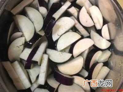 烧茄尖的做法的具体操作步骤 烧茄尖的做法