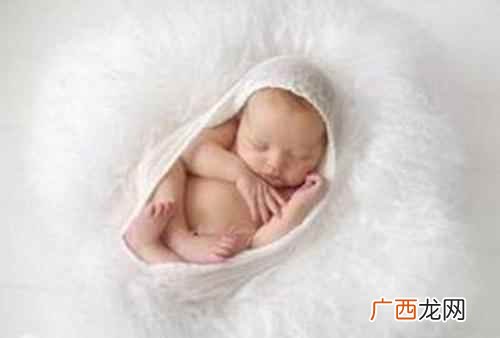 新生儿宝宝应避强光、注意保暖、讲究卫生 新生儿宝宝怎么照顾