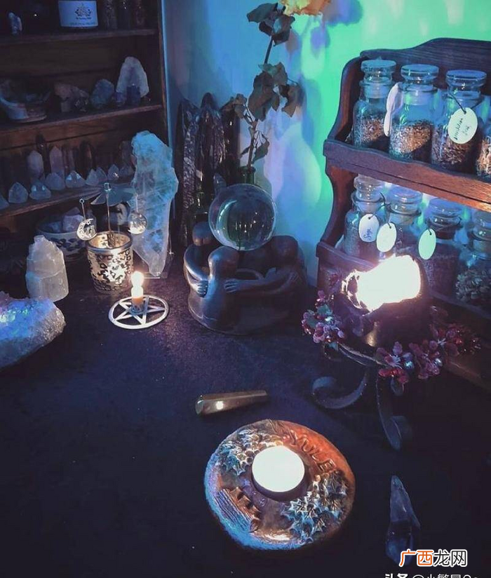 巧妙的让前任回头主动找你 让前任主动联系的魔法