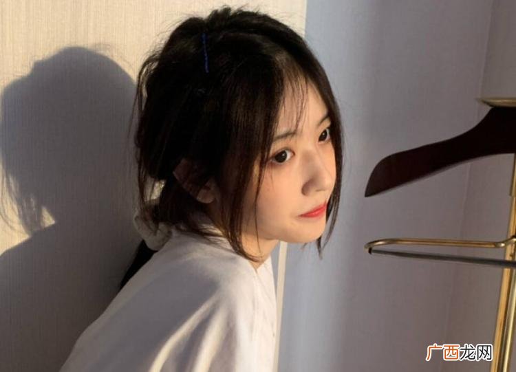 谈恋爱情侣肢体升级关系顺序 男女交往肢体接触顺序